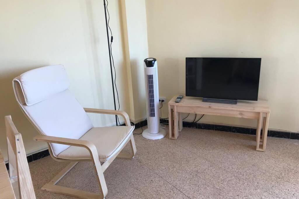 טראגונה El Faro Apartaments Platja Llarga-Les Salines-Tgn מראה חיצוני תמונה