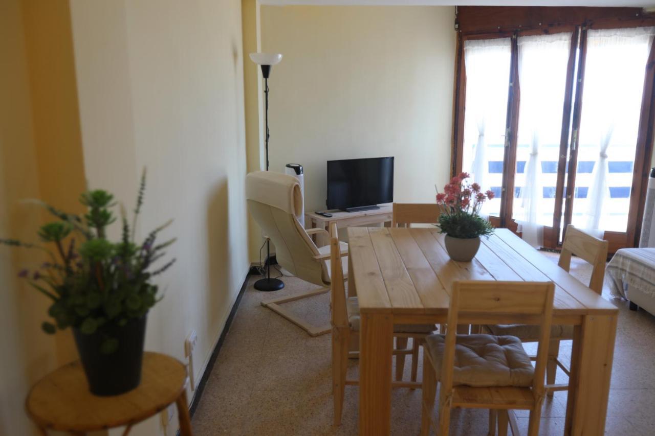 טראגונה El Faro Apartaments Platja Llarga-Les Salines-Tgn מראה חיצוני תמונה